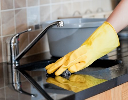 Fresh mattress cleaning process in a Highbury home
